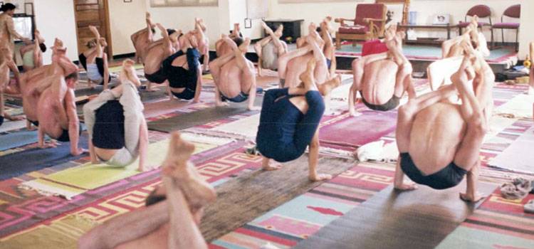 K Pattabhi Jois Ashtanga Yoga Institute-Jayanagar-11073.jpg