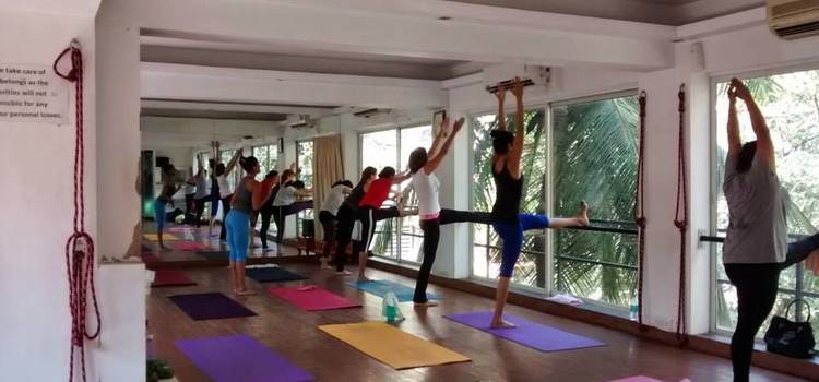 Deepika Mehta Yoga-Bandra West-4777.jpg