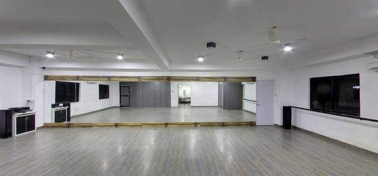 8 Tarun Barot's Dance Studio-Shivaji Nagar-7264.JPG