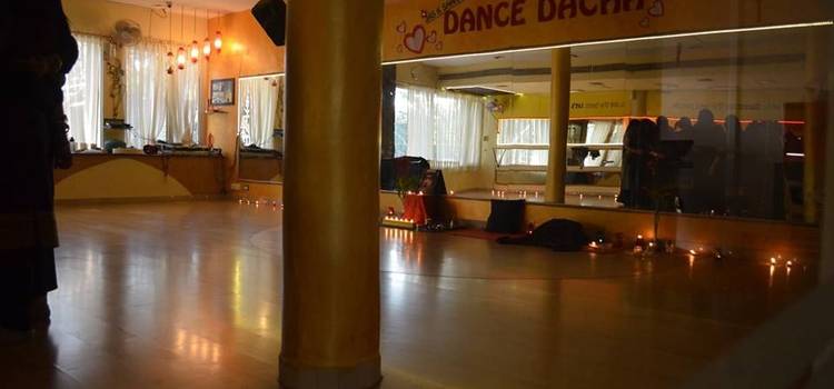 Jas k Shan's Dance Dacha-Sector 44-5965.jpg