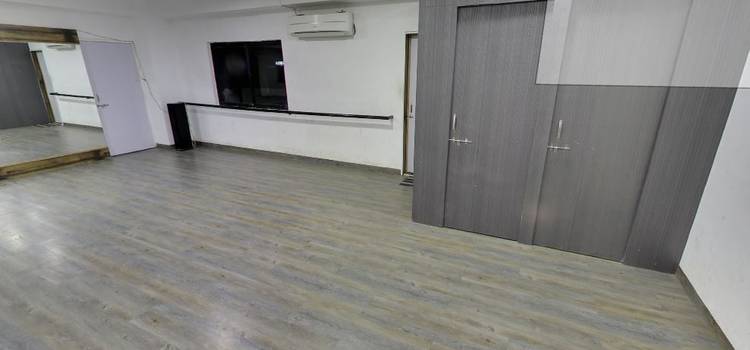8 Tarun Barot's Dance Studio-Shivaji Nagar-7267.JPG