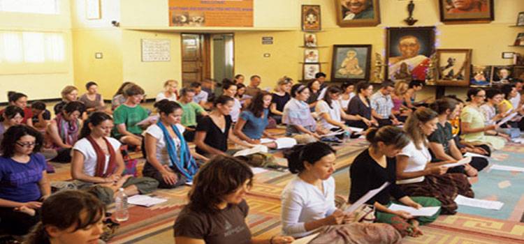 K Pattabhi Jois Ashtanga Yoga Institute-Jayanagar-11075.jpg