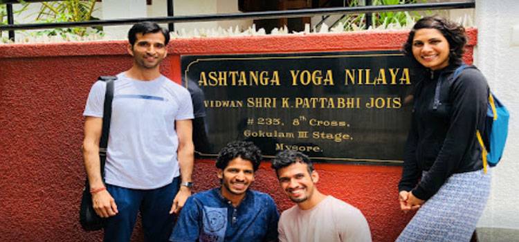 K Pattabhi Jois Ashtanga Yoga Institute-Jayanagar-11072.jpg