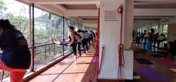 Deepika Mehta Yoga-Bandra West-4779.jpg